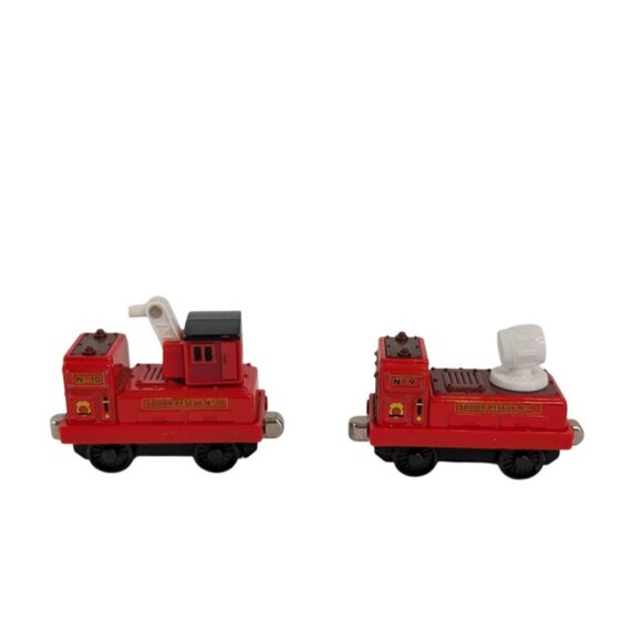 Thomas & Friends Take Along Sodor Rescue Hose/Spot Light Car Red Die Cast Train - Picture 2 of 9